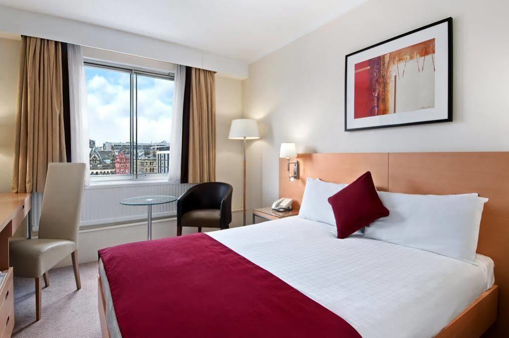 The Bradford Hotel Room photo